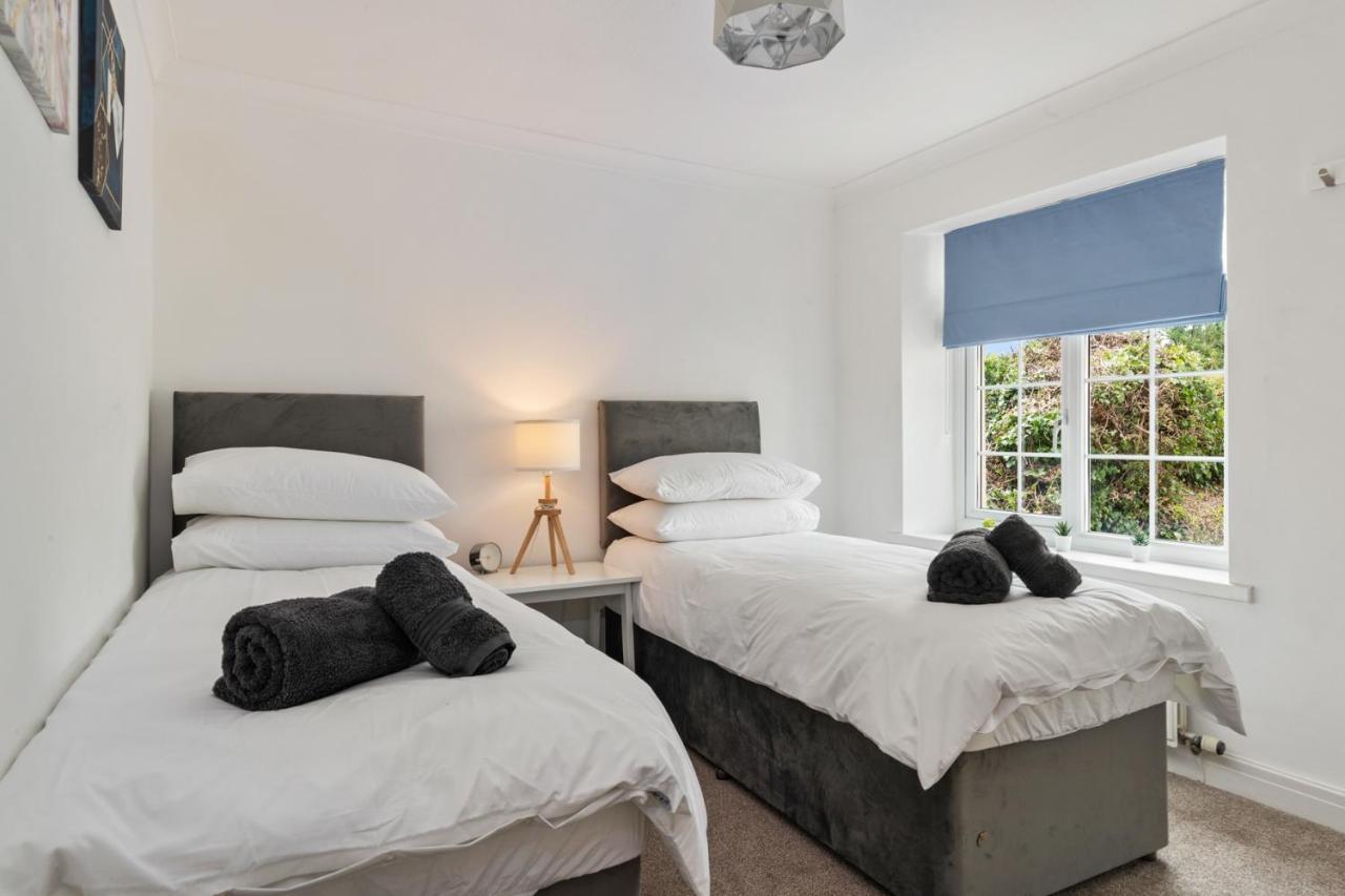 Ivydene - Beautiful Cottage, Stone Throw From Beach, Wonderful Sea Views 桑德斯富特 外观 照片